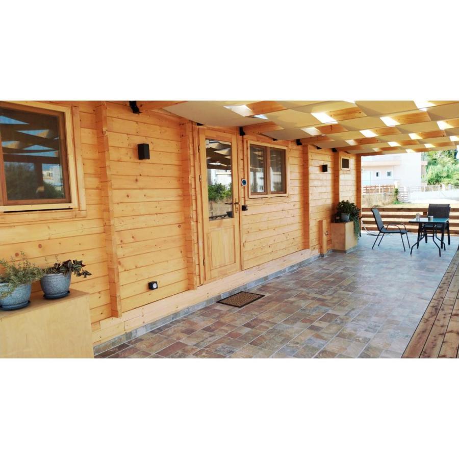 Vakantiehuis Fillip Wooden House *
